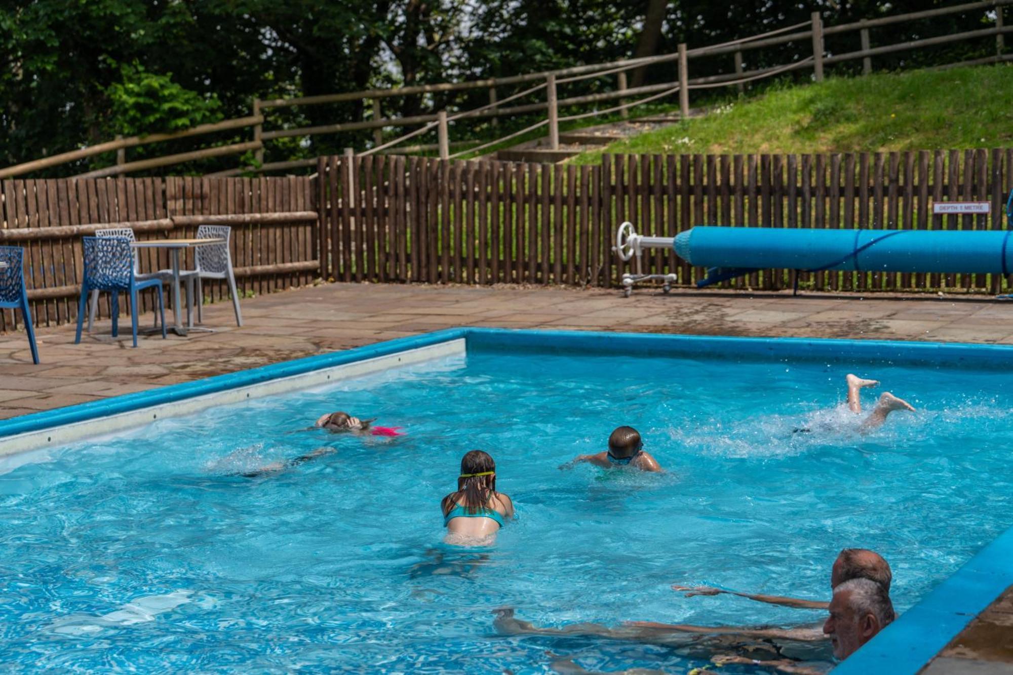 Watermouth Lodges 伊尔弗勒科姆 外观 照片