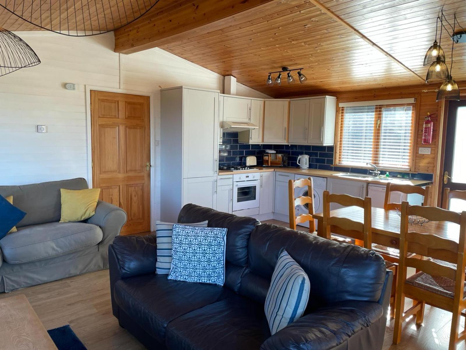 Watermouth Lodges 伊尔弗勒科姆 客房 照片