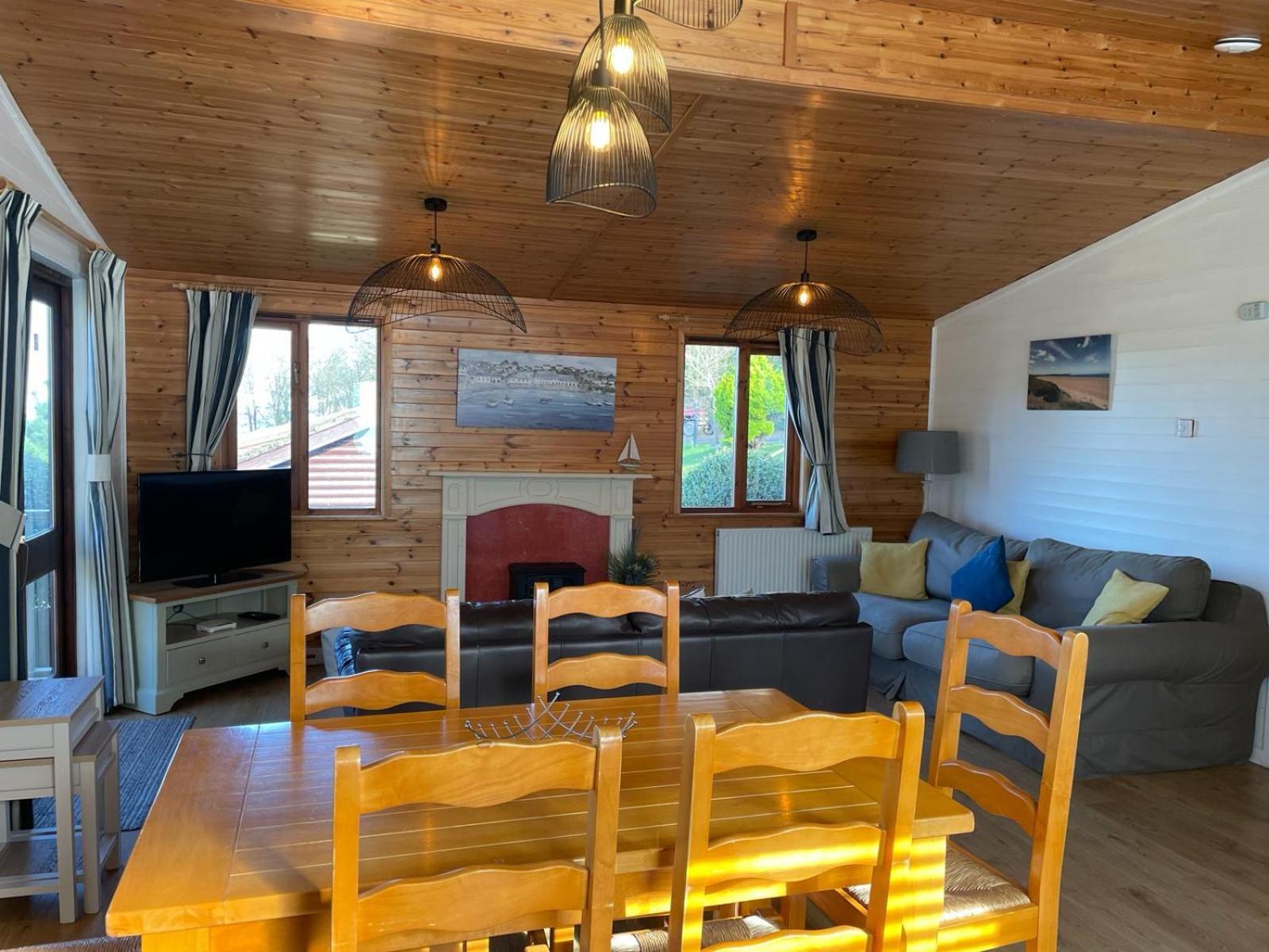 Watermouth Lodges 伊尔弗勒科姆 客房 照片
